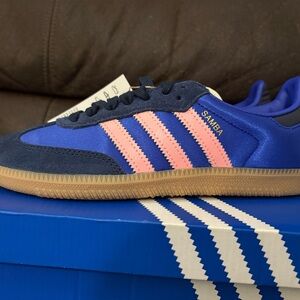Adidas Samba OG Shoes - royal Blue and Pink brand new in box size 6w